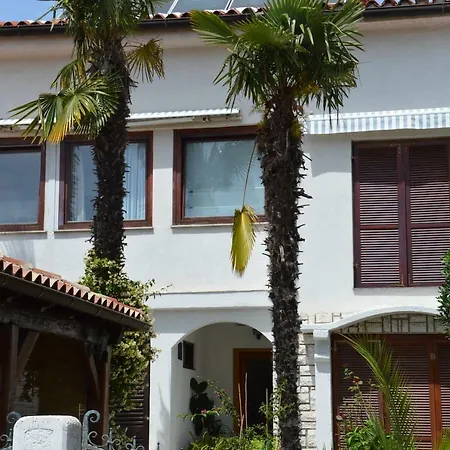 Apartament Hous Mira Poreč Zewnętrze zdjęcie