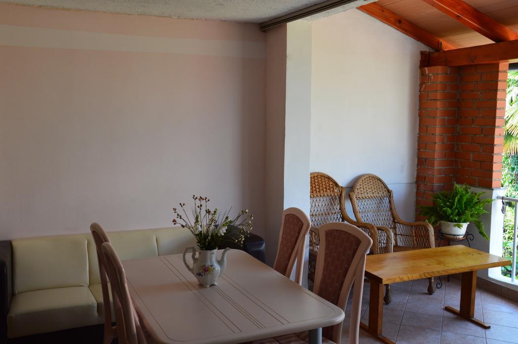 Hous Mira Apartament