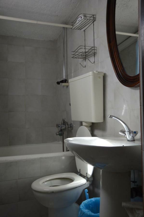 Apartament Hous Mira *